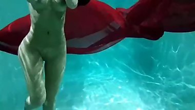 Daria Danina Russian model in the pool