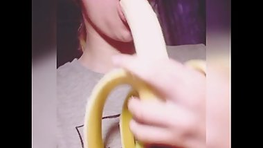 MY GF sucks banana