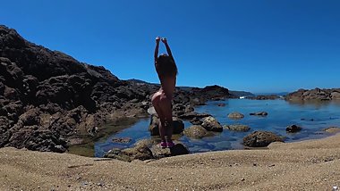 TRAVEL NUDE - Young Nudist girl on the wild coast Ocean / Sasha Bikeyeva