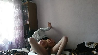 Russian couple watching the TV series Univer and fucking hot