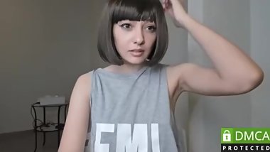 HOT RUSSIAN FLASH PUSSY AND TITS