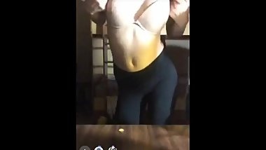 beautiful girl shows herself in Periscope