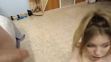 RUSSIAN PUBLIC DEEPTHROAT !!!