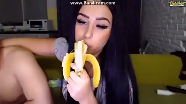 fuckbitoni eating banana
