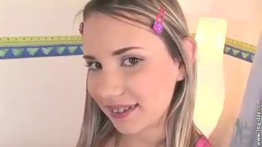 Teen buy a Fucking Machine