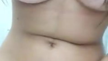 Hot teen cam show with cute boobs and pussy, rubbing pussy