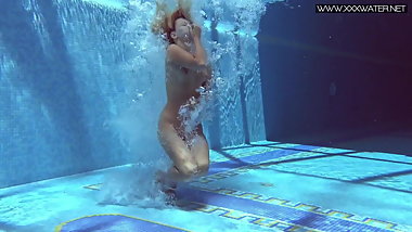 Mary Kalisy super sexy underwatershow