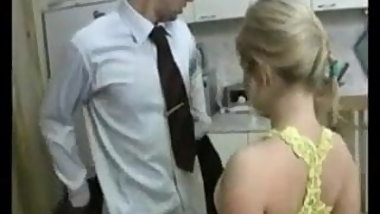 HYE Taking Her Brothers Mind Off His Worries !