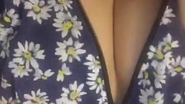 RUSSIAN YOUNG GIRL SHOW NIPPLE