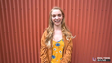 Real Teens - Petite Russian Gets Tight Pussy Stretched