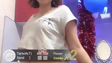 Teen dancing downblouse